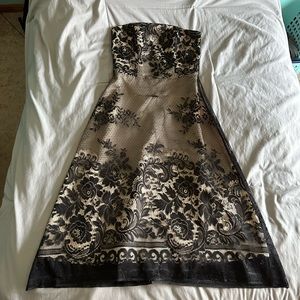 Lace White House Black Market Dress (GORGEOUS)